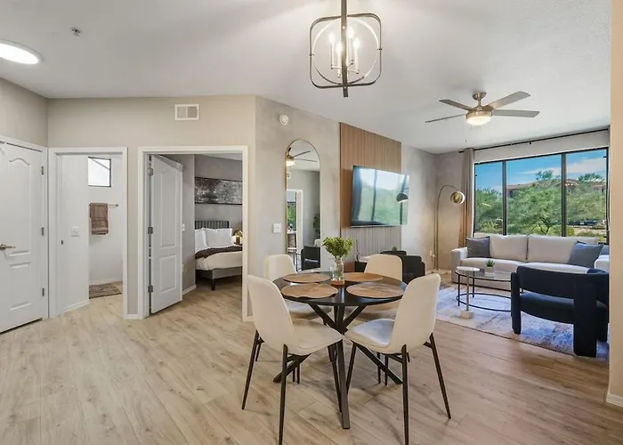Ascent 1008 Cozy 2br I 2ba - Pool - Gym - Free Parking